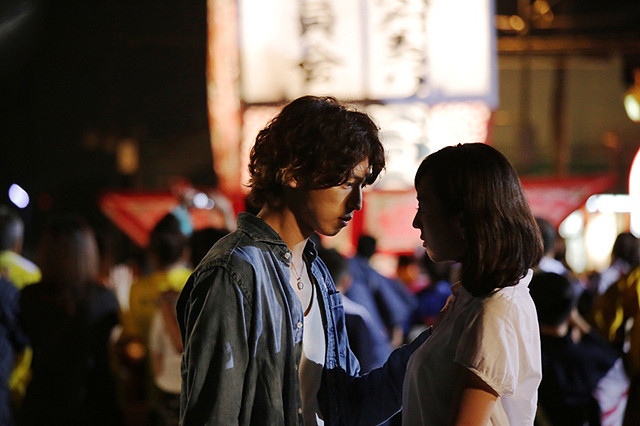 群 青色 の とおり 道